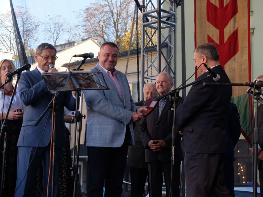 Prezes Wiesław Jopek dostał medal 100-lecia Niepodległości